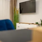 Ultra 아파트 *