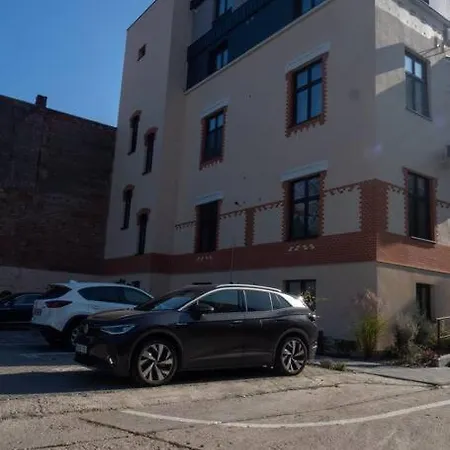 Ultra Apartman *