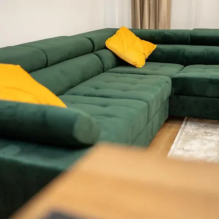 Ultra Apartman *