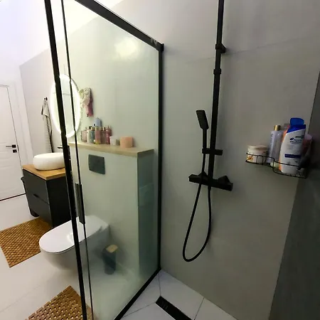 Ultra Apartman *