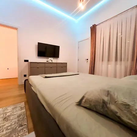 Ultra Apartman *